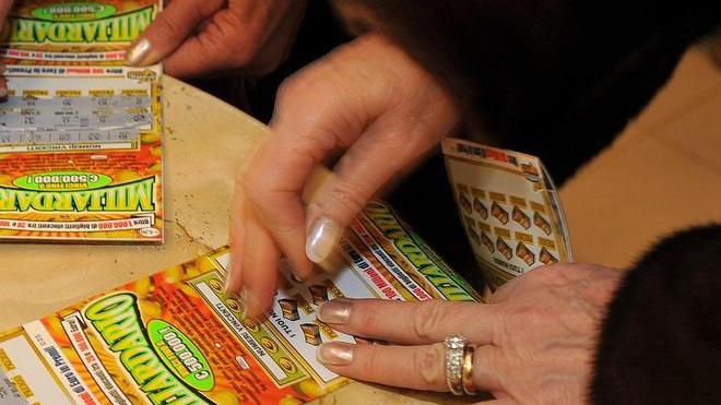 Vince 10mila euro al “Gratta e vinci”