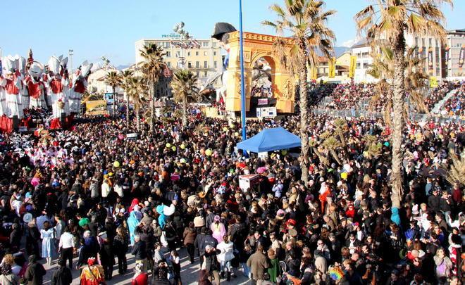 Carnevale, quattro bozzetti sotto giudizio 