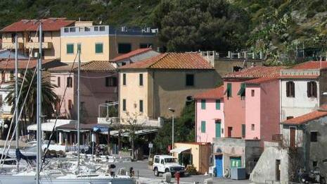 Niente nave per Capraia Rabbia e sagra a metà
