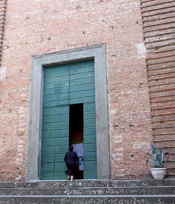 Pronta la nuova meridiana sulla facciata della collegiata