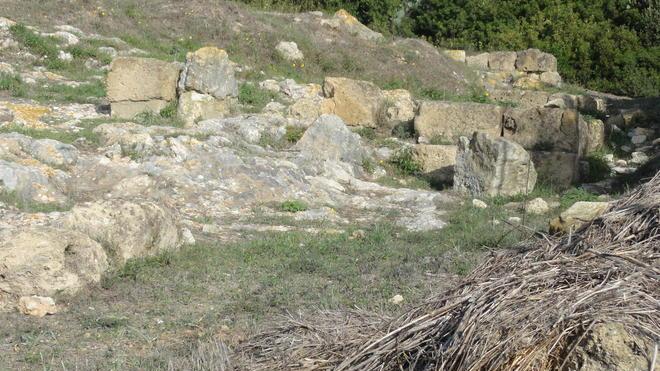 Il leggendario tempio inghiottito dal degrado