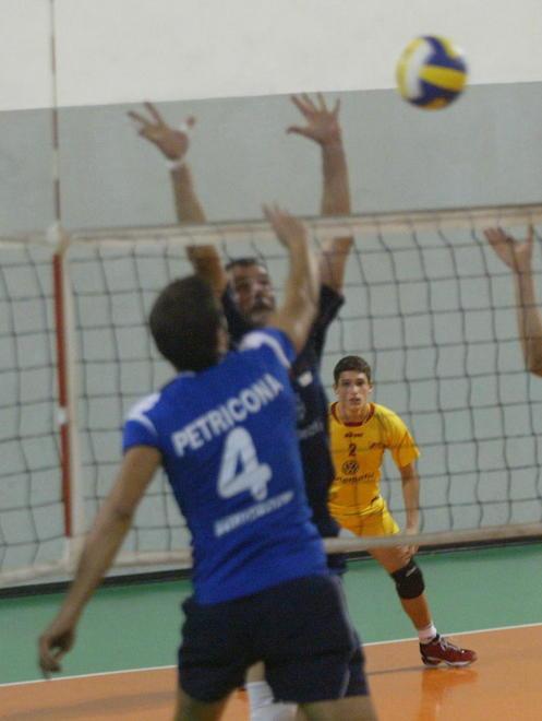 Pallavolo Massa in direzione Emilia 