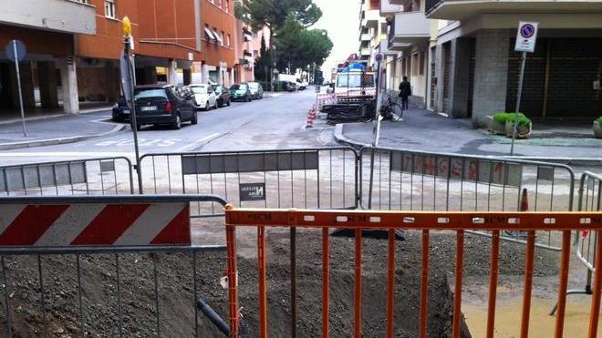 Tranciato un tubo dell’acquedotto La ditta è recidiva
