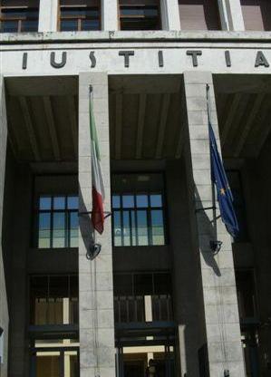 Bimba affidata all’ex marito che era stato accusato di abusi