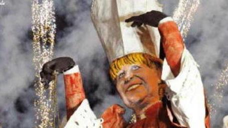 Tra Renzi e Er Batman sui carri torna la satira