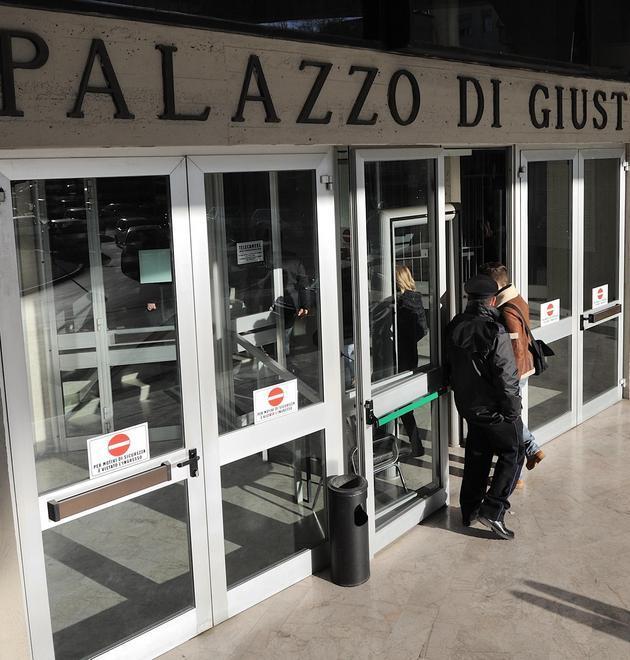 Megatruffa dell’amico: 170mila euro 