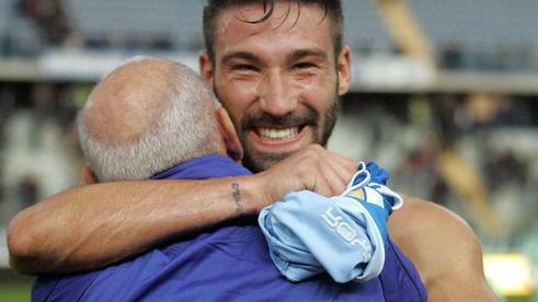 Tonelli sveste i panni del cannoniere