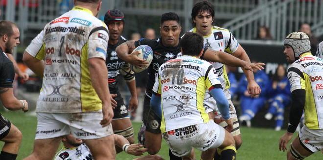 I campioni s’inchinano di fronte ai Cavalieri 