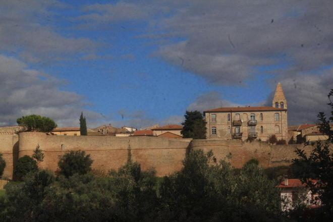 Arrestano lo sposo davanti al Comune pochi minuti prima delle nozze 