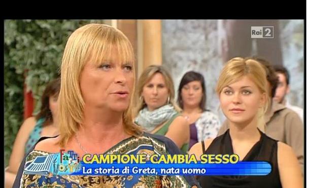 La dirigente scrive a Greta: “Ricordati che sei un’insegnante”