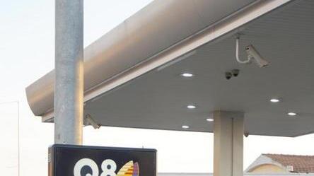 La benzina scende sotto quota 1,7 al litro Ecco dove conviene