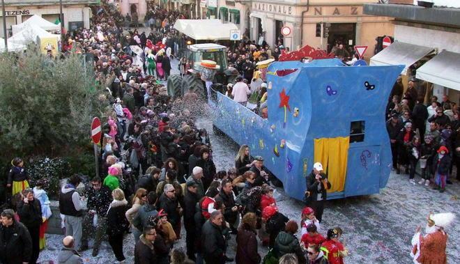 Canzonetta e miss, già pronti i bandi per il Carnevale 2013 