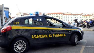 "Il pasticcino è pericoloso", sequestri in due negozi