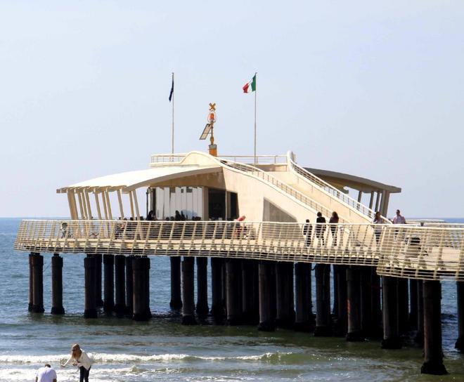 «Pontile? Tutto regolare» La versione di Castellacci 