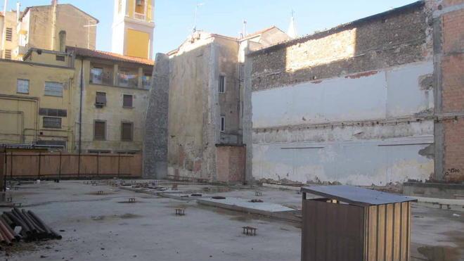 Un parcheggio dorato per via Grande