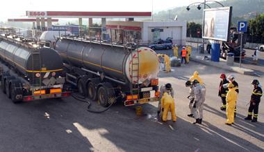 Allarme inquinamento Autogrill chiuso per ore 