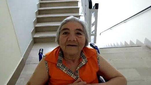 I nonni si raccontano davanti alla telecamera