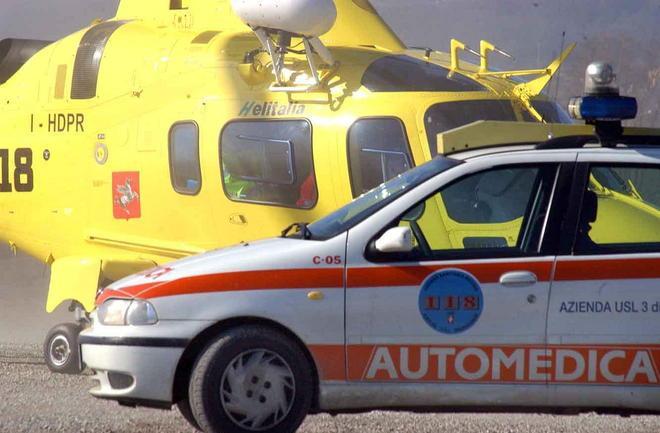 Investita alla fermata del bus, morta una ragazzina 