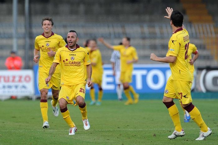 Un grande Livorno fa poker ad Ascoli 