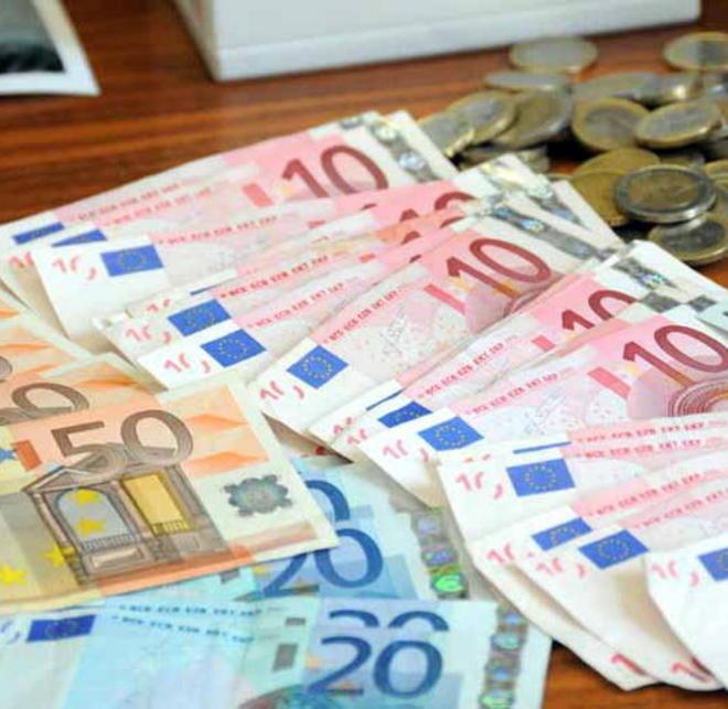 Arrestato per spaccio di soldi falsi 