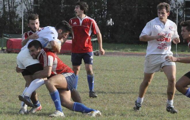 Rugby, torna il derby Cecina a Livorno per cancellare lo zero 