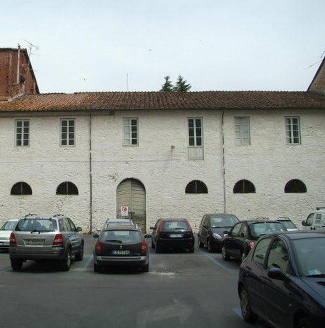 Nell’ex Lorenzini restano 40 stalli blu 
