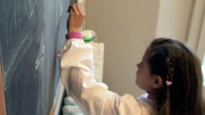 Termosifoni spenti nelle scuole apuane «Mancano i soldi»