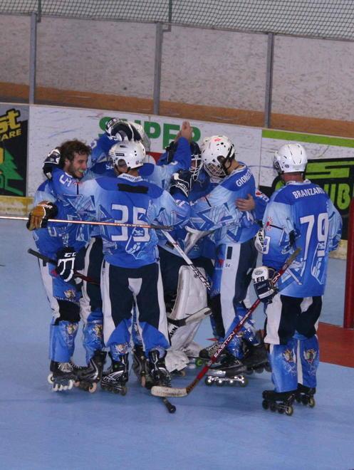 I Flying Donkeys contro Milano