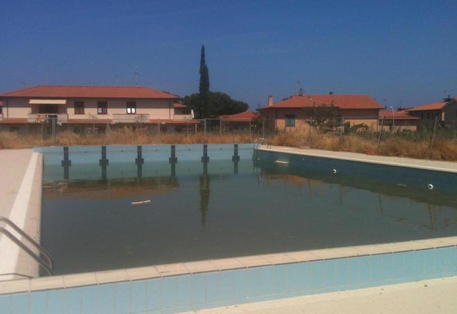 Maxi piscina, il sindaco dice addio alla copertura 