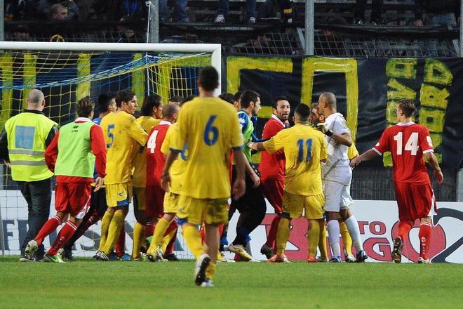 Tulli superstar, il Pisa stende il Frosinone ed è primo 