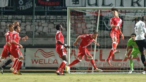 Una squadra senza acuti e un mercato per sperare