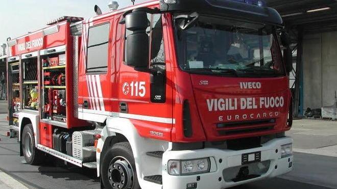 Fulmine entra dalla finestra Due famiglie evacuate