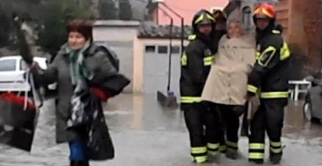 Evacuate famiglie di Zone e 30 immigrati a Lunata 