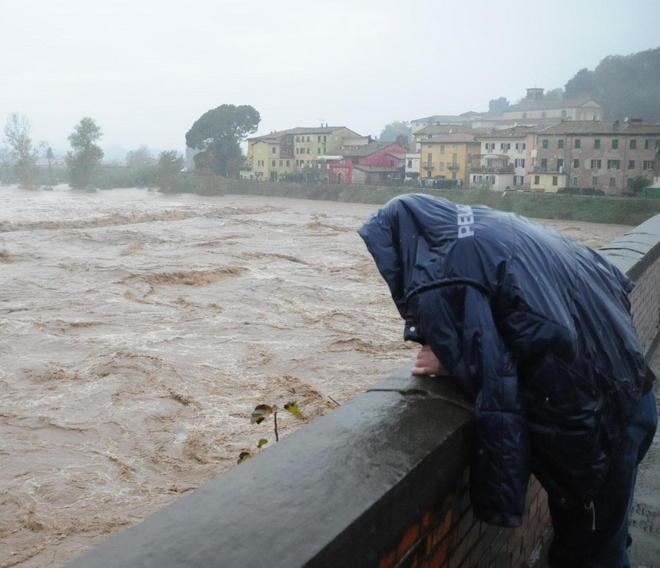 Serchio in piena, il giorno della paura 