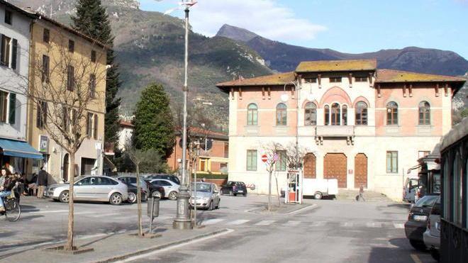 Piazze pedonali e nuove scuole materne