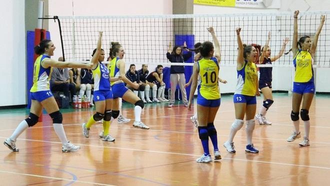 En plein del volley valdinievolino Pieve vince il derby col Mazzoni 