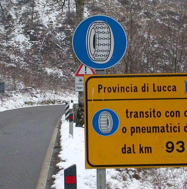 Obbligo di catene a bordo anche se è caldo 