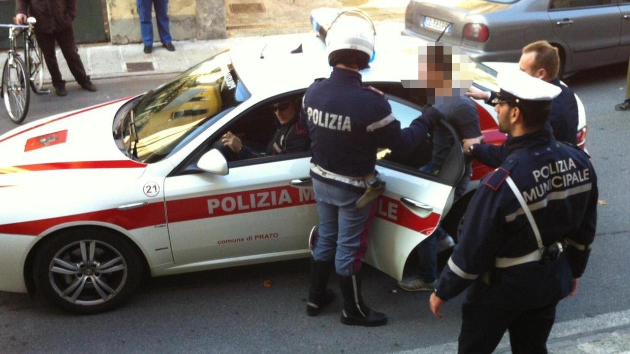 Caccia all’uomo in via del Ceppo Vecchio