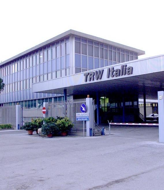 «Rischio di perdere il lavoro ma non lo dirò a mia moglie» 