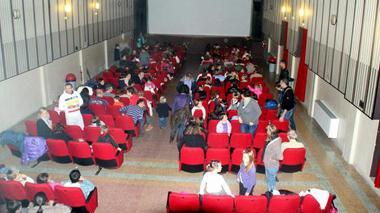 L’appello di Don Gino: «Salviamo il cinema dei Salesiani»