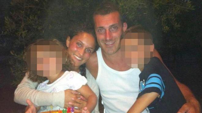 I figli di Riccardo chiedono dov’è papà «Erano una cosa sola»