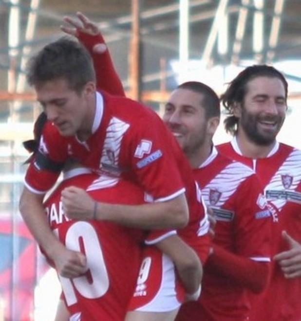 Grifone ko nel derby, costa caro un quarto d’ora di follia 