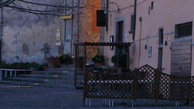 Un paese diventa fantasma durante le ore del corteo