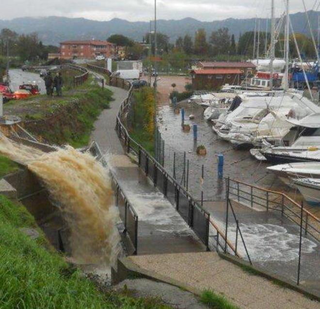 Cede la portella, emergenza alla foce del Canal Grande 