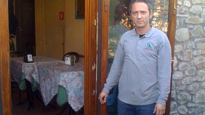 Settimo raid al bar Le Ville di Lammari