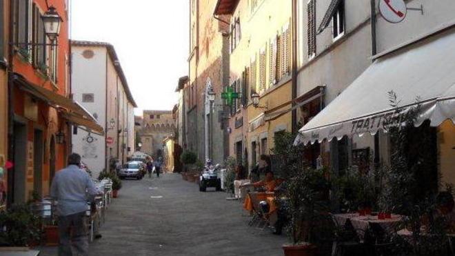 Montecarlo elimina i cartelli stradali