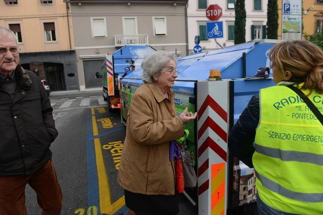 Debutta Igenio, i cassonetti che si spostano in mezza città 