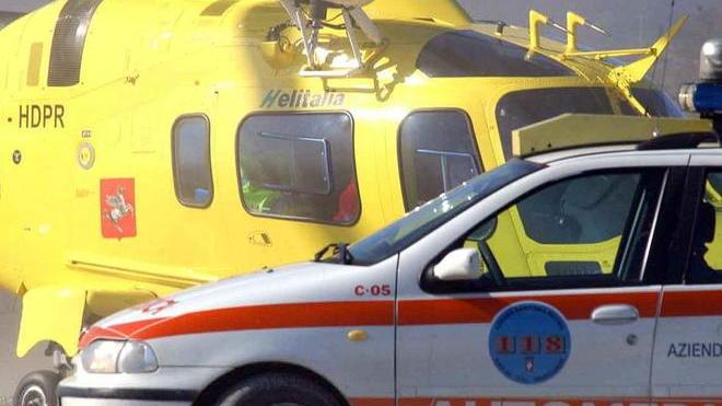 Parte un colpo dal suo fucile, è grave