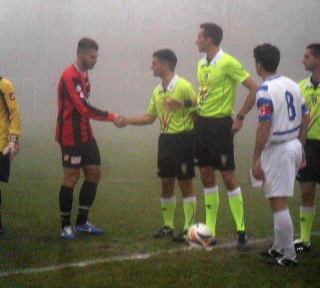 La nebbia avvolge Pavullo e la partita dura un tempo 