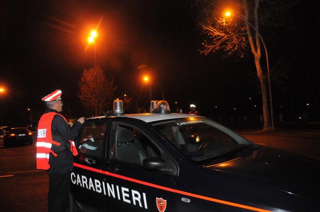 Tentato di forzare il bancomat, ladri in fuga